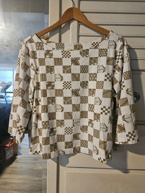 KEALOPIKO BOATNECK TOP - SIZE SMALL - IPU PRINT - WHITE AND TAN COLORS